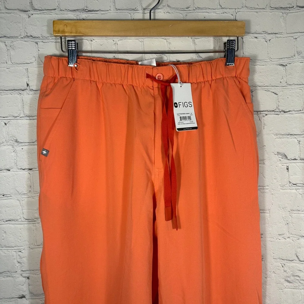 NEW FIGS Halcott Relaxed Straight Leg Scrub Pants Orange Mens Medium Regular